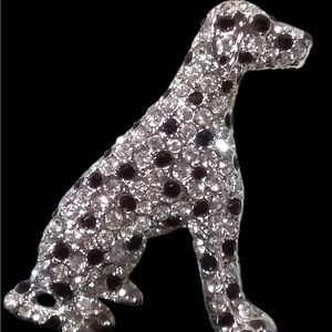 Sparkling vintage Dalmatian Dog brooch/ unsigned crystals look to be Swarovski!